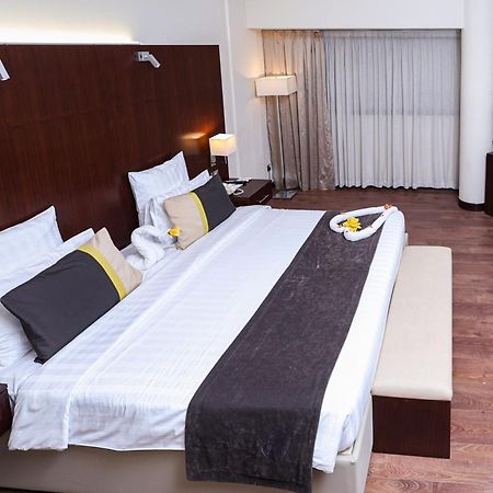 Aavri Hotel Dubai Exterior photo