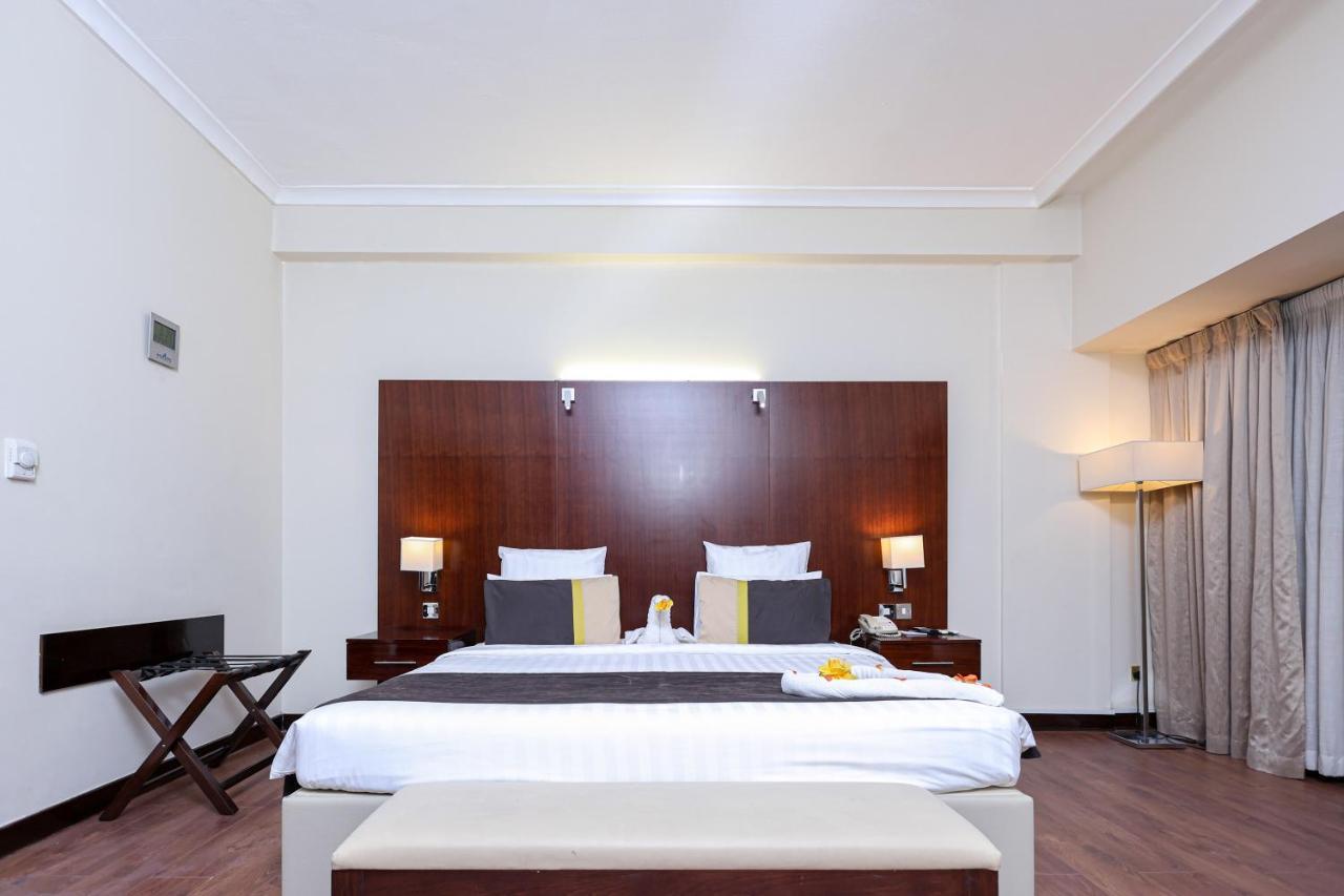 Aavri Hotel Dubai Exterior photo