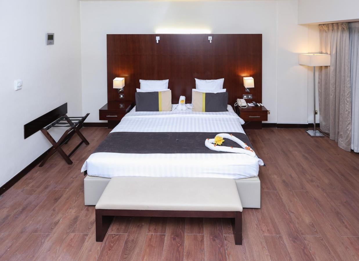 Aavri Hotel Dubai Exterior photo