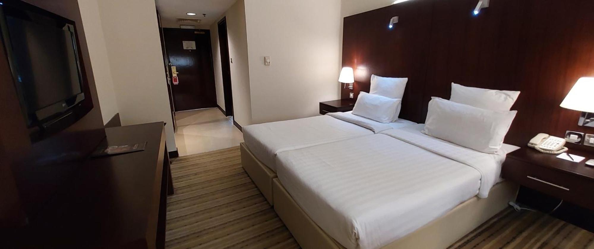 Aavri Hotel Dubai Exterior photo