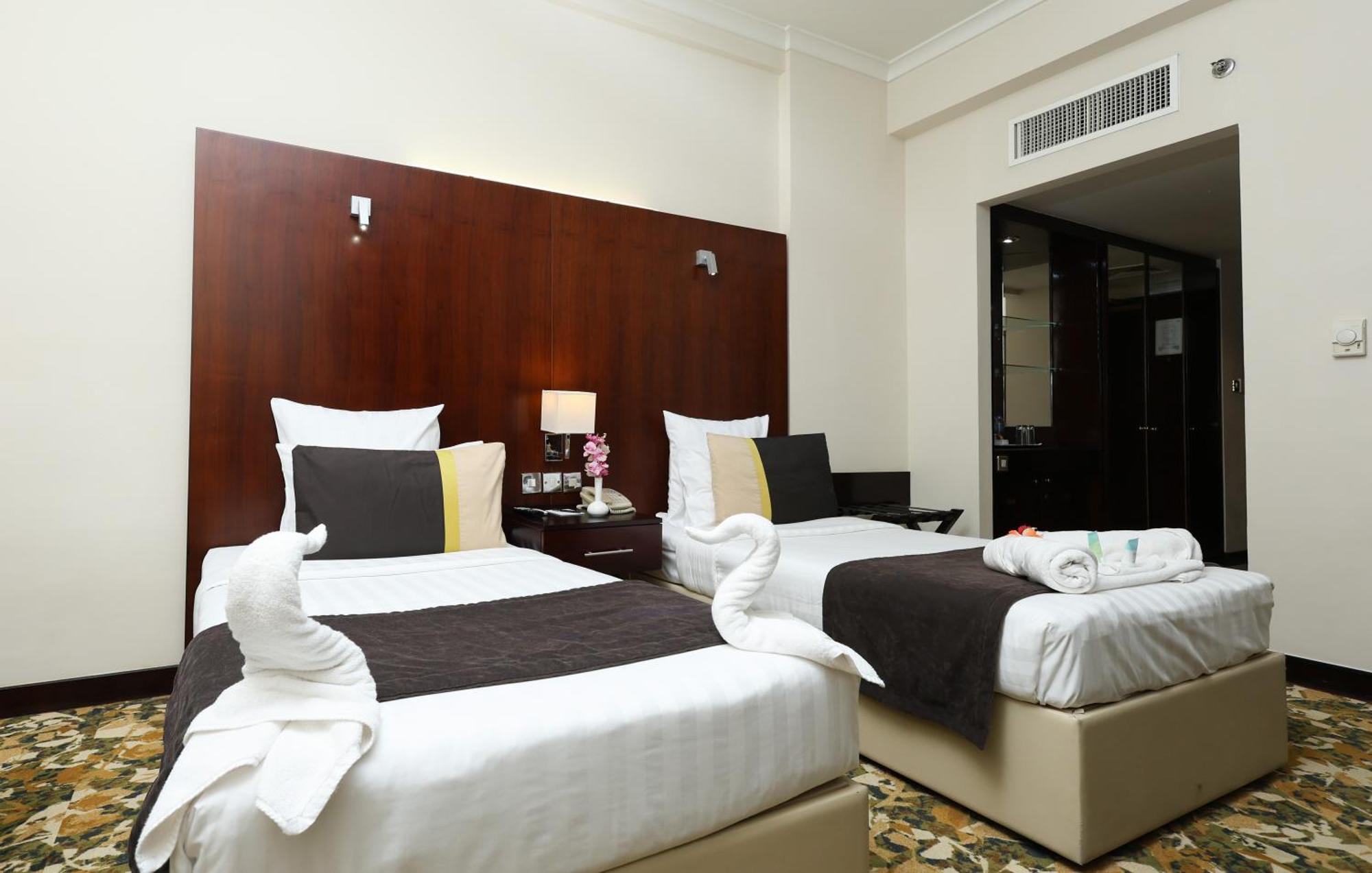 Aavri Hotel Dubai Exterior photo